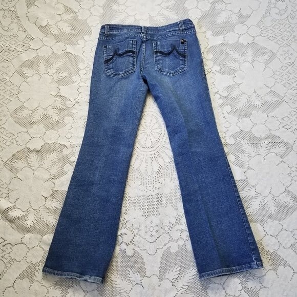 DKNY Low Rise Bootcut Medium Wash Jeans Size 11R - Picture 6 of 12